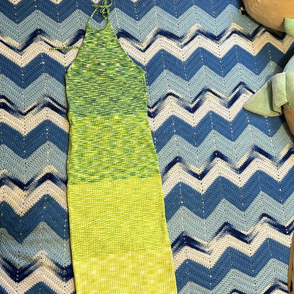 GREEN KNIT MIDI DRESS. - Picture 2 of 6